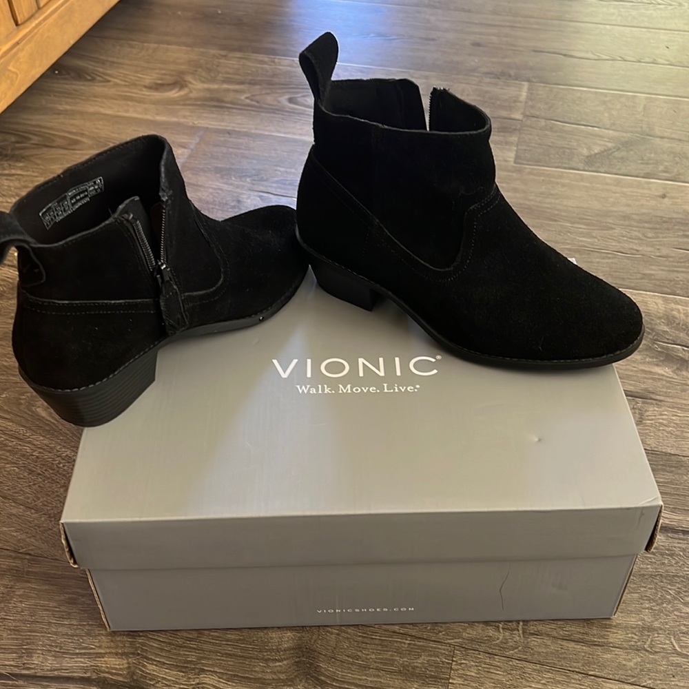 Vionic suede ankle boots